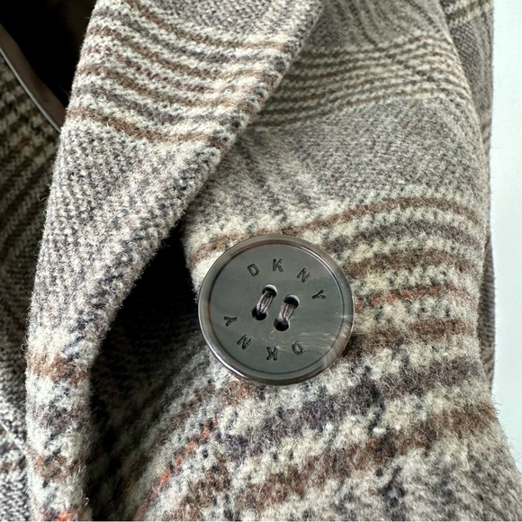 DKNY Walker Single-Breasted Plaid Wool-Blend Coat Brown Size 3X - Picture 9 of 14